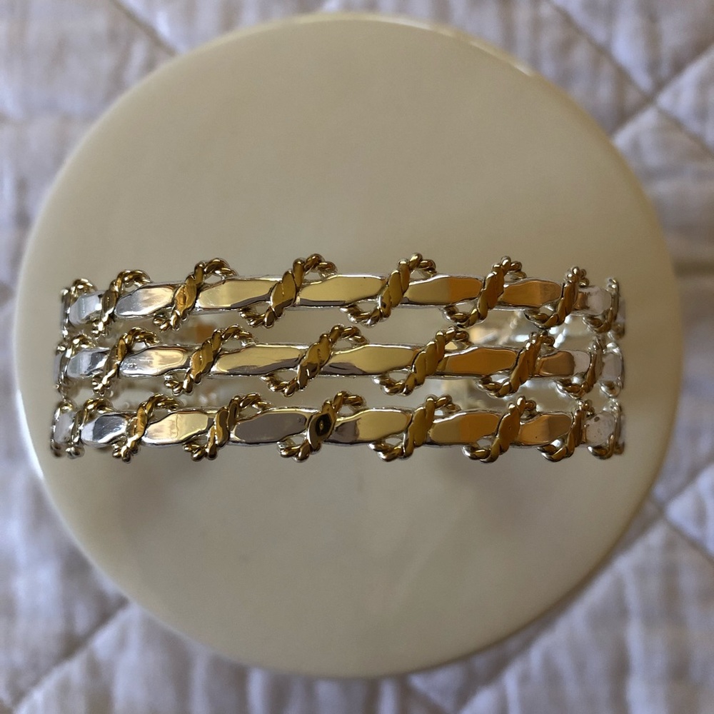 🌸Montana Silversmith Triple Barbwire Cuff